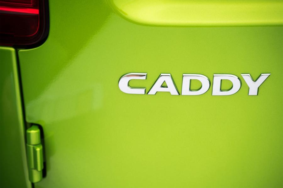 Логотип Volkswagen Caddy Kasten Trendline 2015 года  (UK) (фото 39 из 40)